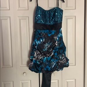 Blue, black, and sliver, ruched dress